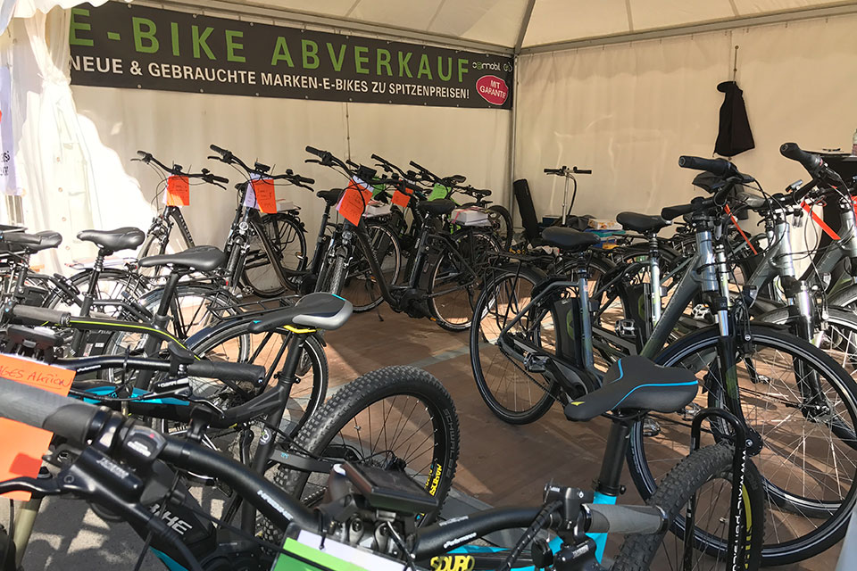 oemobil E-Bike Showroom